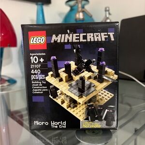 LEGO Minecraft Micro World: The End - #21107 brand new sealed box